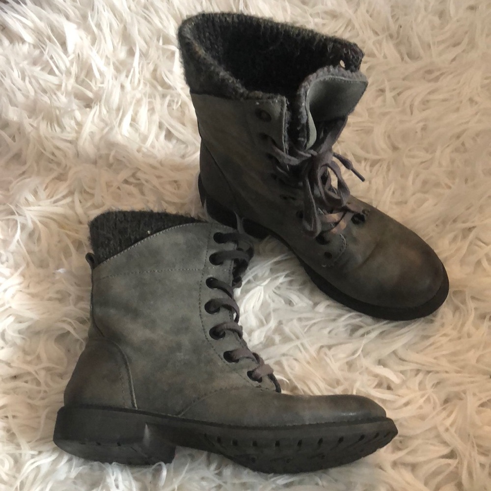 Roxy Boots